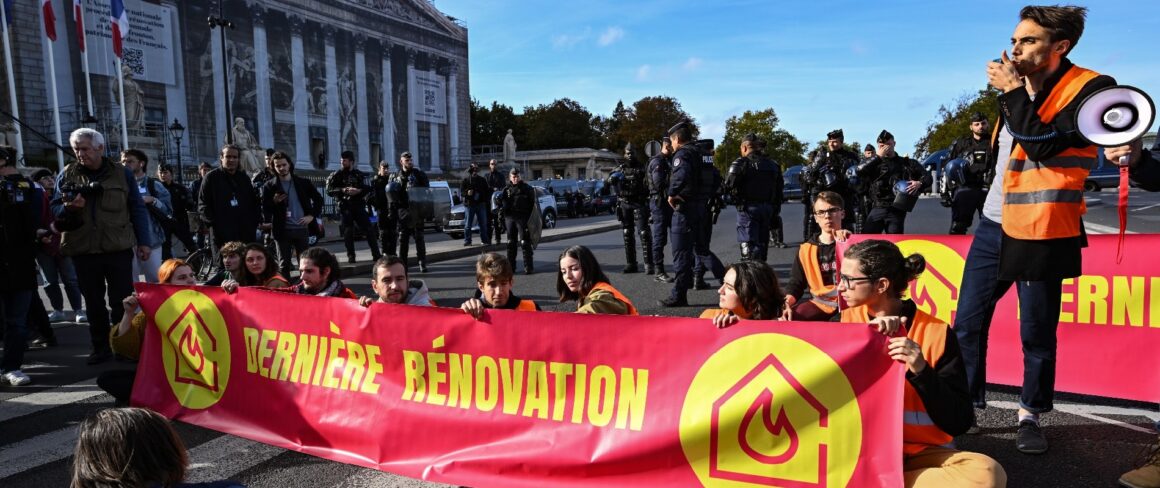 En Europe, des musées aux autoroutes, les nouveaux activistes climatiques imposent le débat