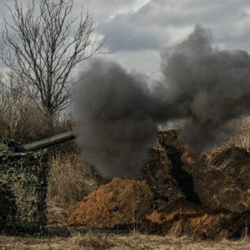 Tirées par l’Ukraine, les importations d’armes ont doublé en Europe en 2022