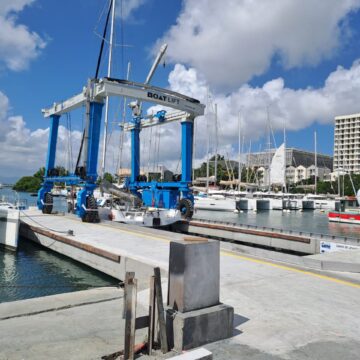 La marina de Bas-du-Fort inaugure le 10 novembre son nouvel élévateur à bateaux d'une capacité de levage de 35 tonnes comme le précédent