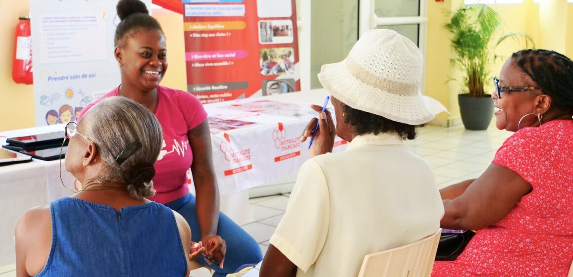 Master class numérique organisée le 25 octobre 2023 par l'association Solution verte en collaboration avec le service personnes âgées et personnes en situation de handicap de la ville de Lamentin au bénéfice des seniors des communes de Deshaies, Sainte-Rose, Pointe-Noire et Lamentin. Facebook : Ville Lamentin Guadeloupe