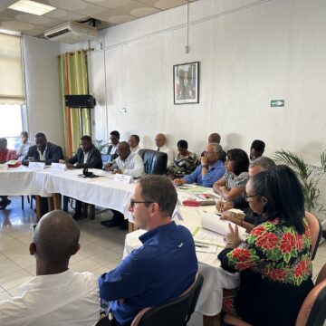 Signature du contrat Péyi entre la ville de Morne-à-l’Eau et le conseil départemental le 10 janvier 2024 pour le financement et l’accompagnement de plusieurs projets dont l'aménagement de la zone de Blanchet. Photo : FB Ville de Morne à l'eau