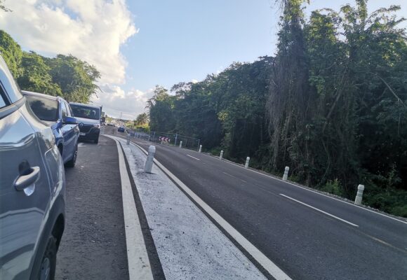 Travaux de la Voie verte à Jarry des retards et défauts qui vont durer. Photo Le Courrier de Guadeloupe. Mars 2024