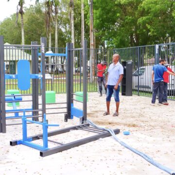 La commune de Lamentin s’équipe d’une aire de fitness extérieure implantée dans le bourg, au parc de la verdure. Photo : Ville Lamentin Guadeloupe