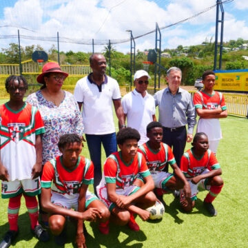 Le plateau sportif nommé city stade Robert Promeneur a été inauguré à la Cité Saint-Dominique de Cadet à Baillif le samedi 27 avril