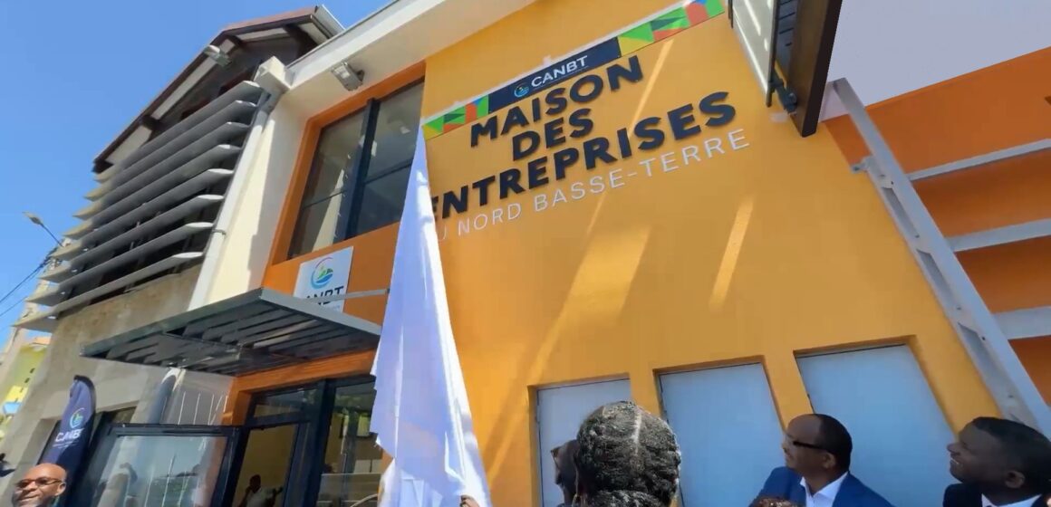 La Maison des entreprises de la Communauté d’agglomération du Nord Basse-Terre (CANBT) a été inaugurée ce mercredi 18 septembre à Petit-Bourg.