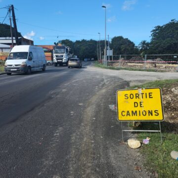 La mairie du Moule a annoncé le 22 novembre le lancement des travaux pour l’implantation du rond-point de la Baie. Photo : Ville du Moule