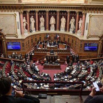 Le Sénat le 15 janvier lors du discours de politique générale du Premier ministre devant les sénateurs à Paris. Photo : Isa Harsin / Sipa